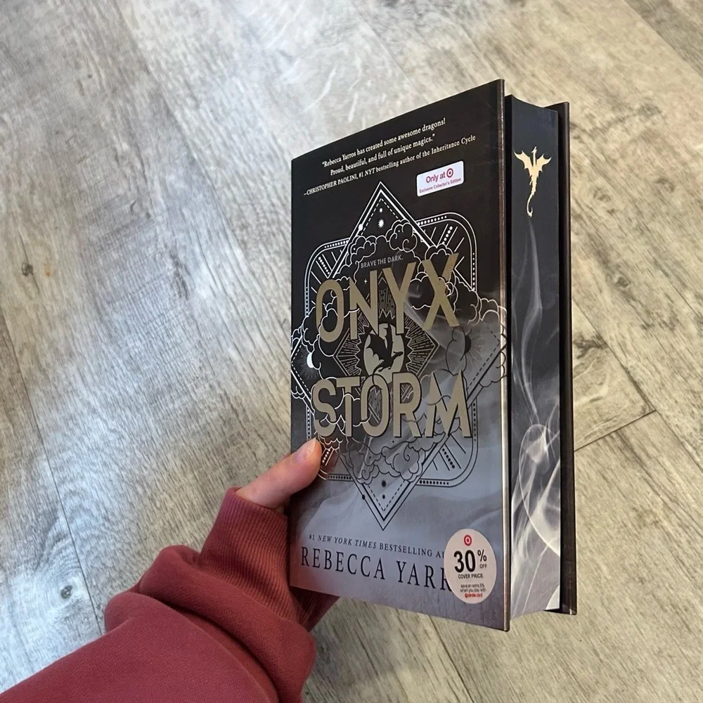 Onyx Storm - Target Exclusive Edition - by Rebecca Yarros